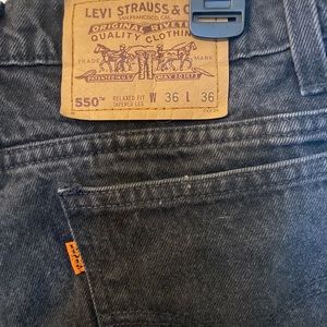Men’s Levi 550 orange tabbed black denim jeans.  Waist 36, length 36.